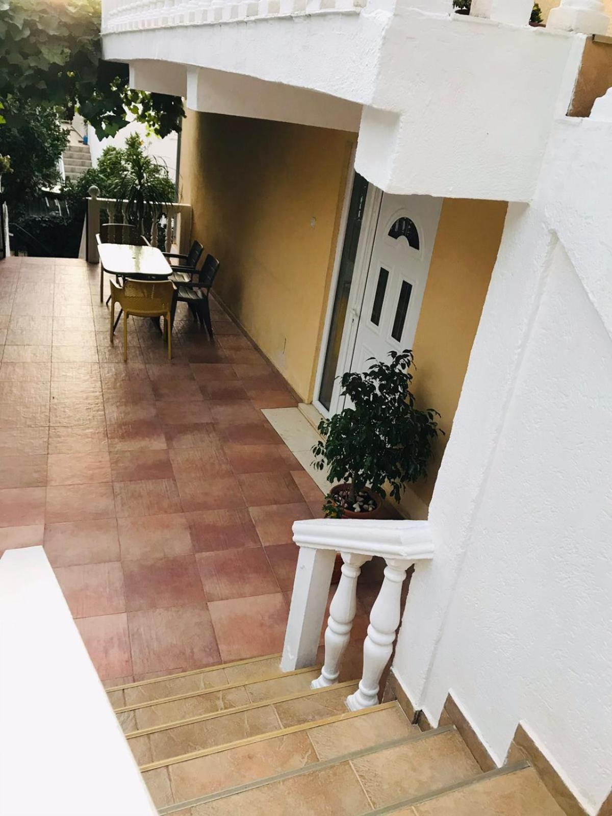 Apartments Vila Andja Светі-Стефан Екстер'єр фото