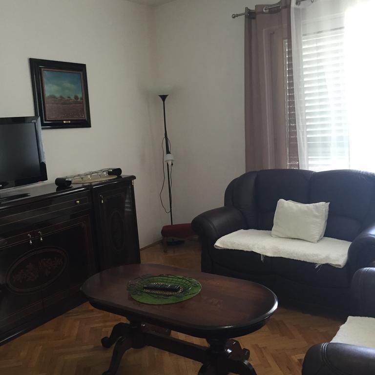 Apartments Vila Andja Светі-Стефан Екстер'єр фото